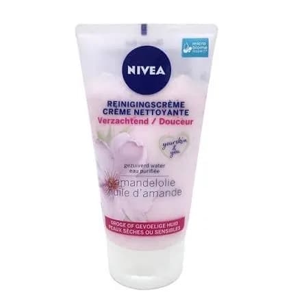 NIVEA CREME NETTOYANTE DOUCEUR VISAGE FEMME 150ML